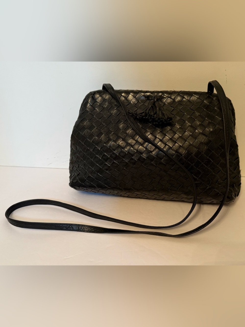 MEYERS USA CROSSBODY BAG BLACK LEATHER WOVEN BASKET WEAVE VINTAGE KISSLOCK HINGE
